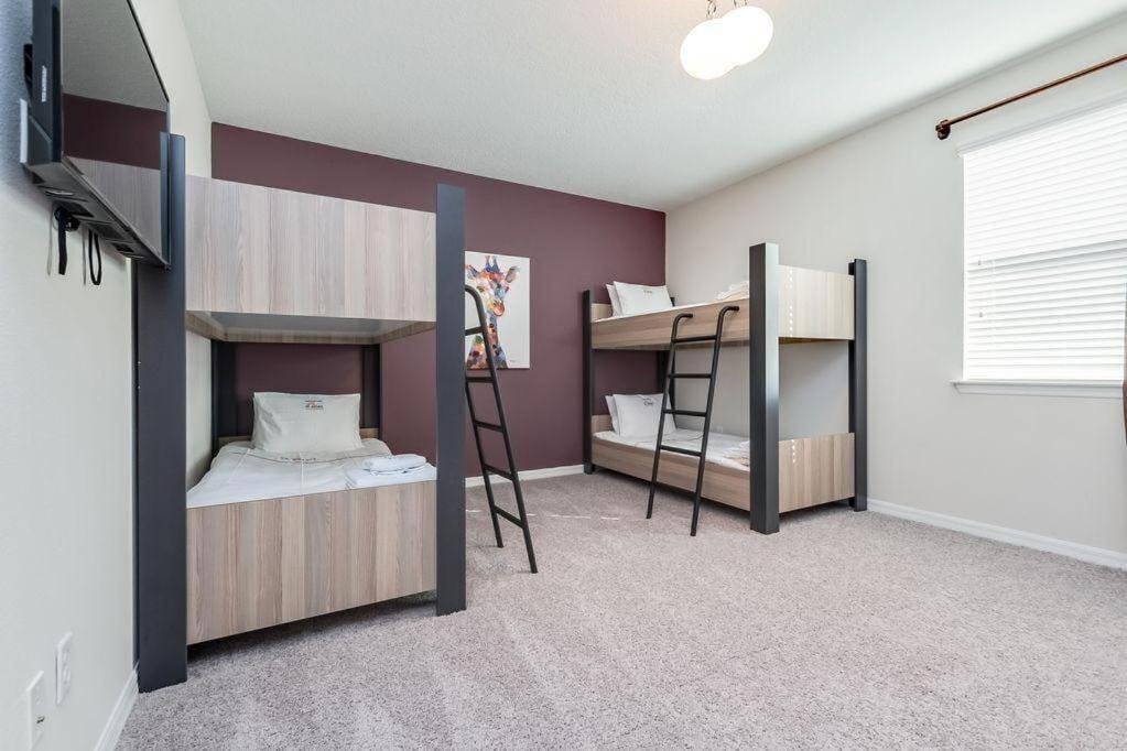 Bsv1773 - Luxury 8 Bedroom 6 Bathroom In The Desirable Solara *