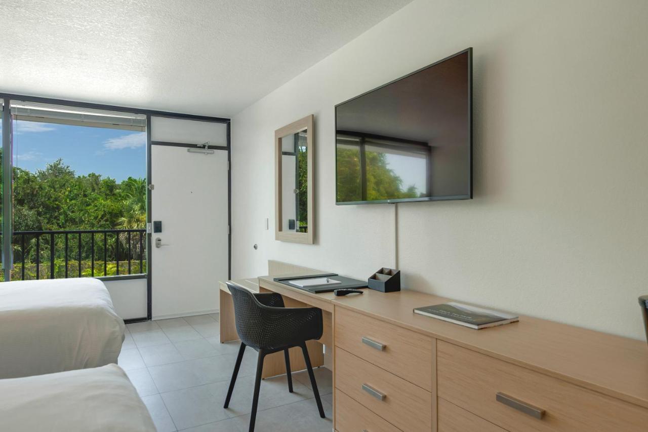 Casey Key - Mainland Hotel 3*