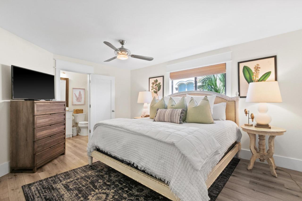 Capistrano 303 *