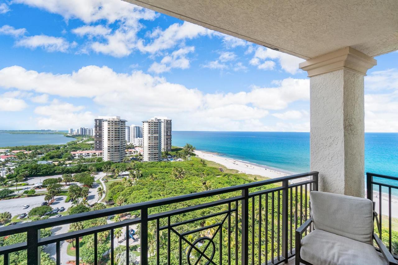 Palm Singer Island & Luxury