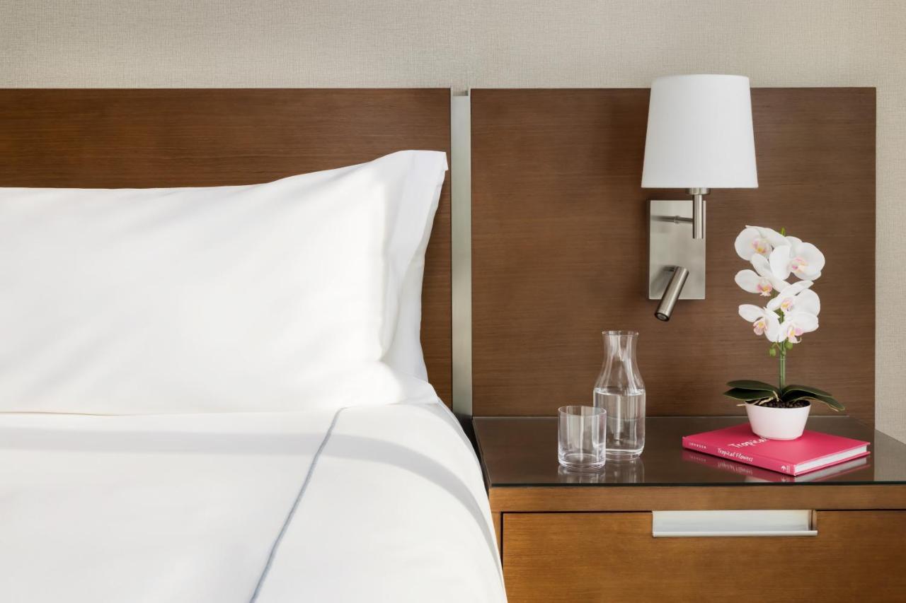Hotel The Altair Bay Harbor Bal Harbour