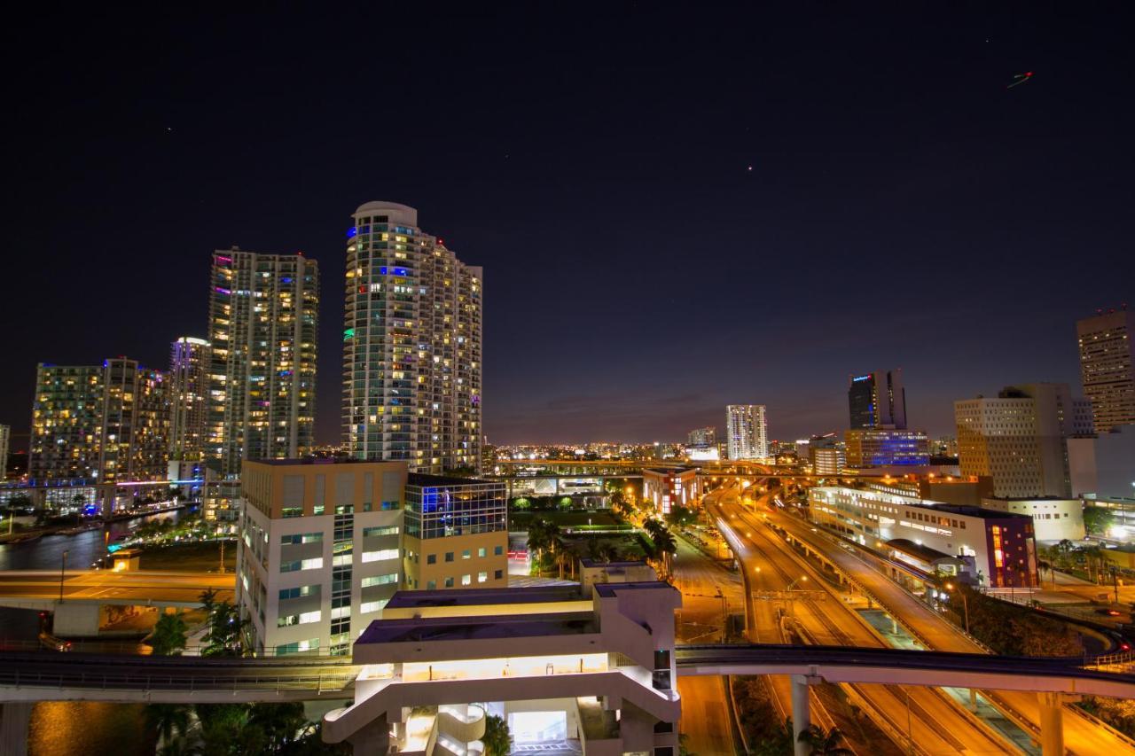 Comfort & Downtown Brickell-port Of 4* Miami
