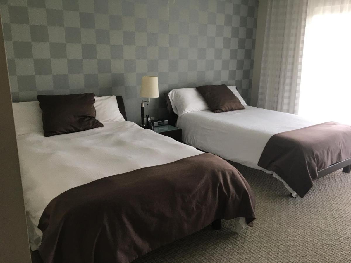 2-story 3 Bed 4 Bath At Provident At The Blue Miami * Doral