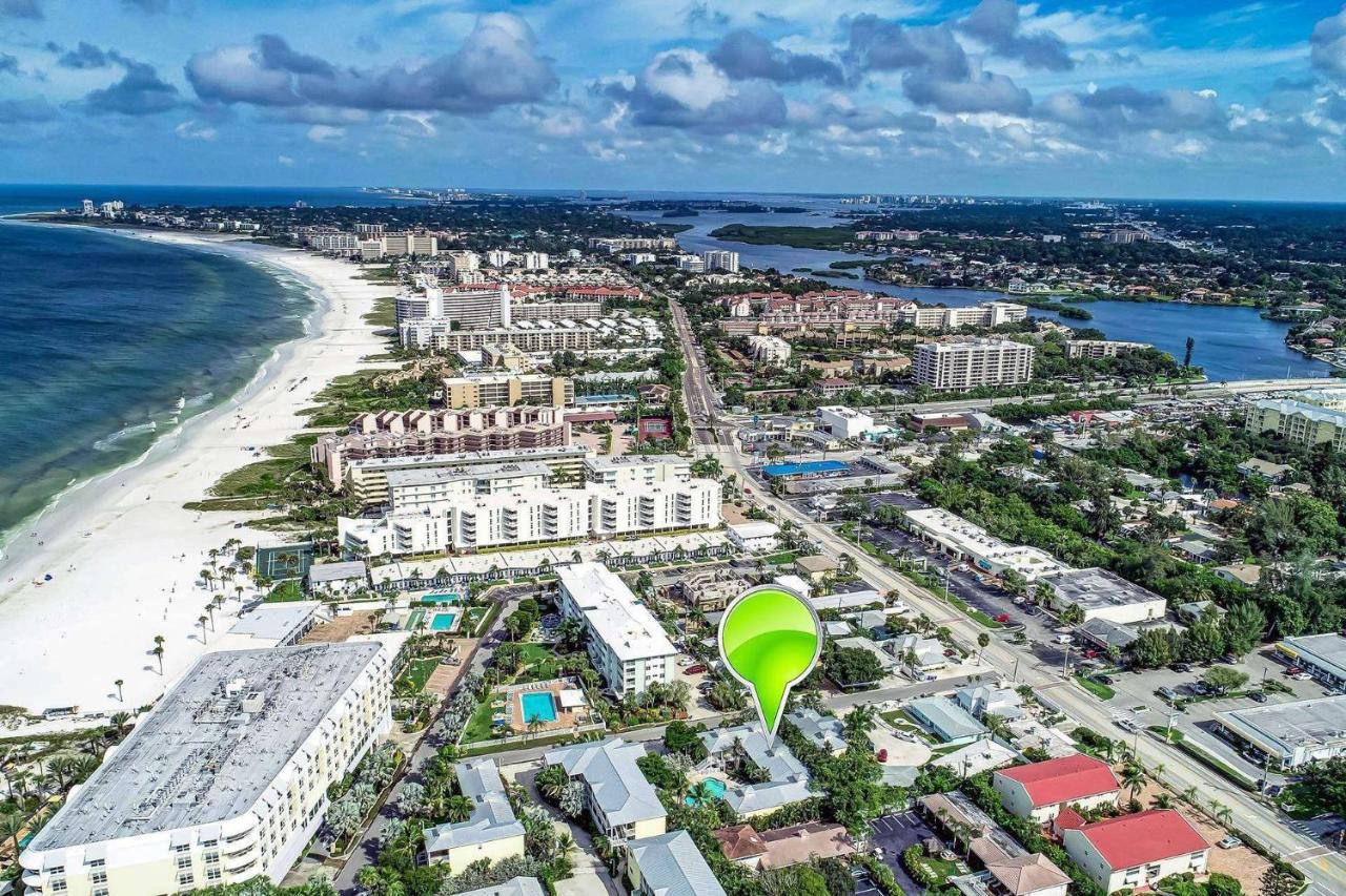 Holiday home Club At Siesta Key Poolside D *
