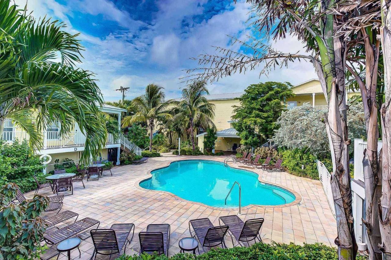 Club At Siesta Key Poolside D Holiday home *