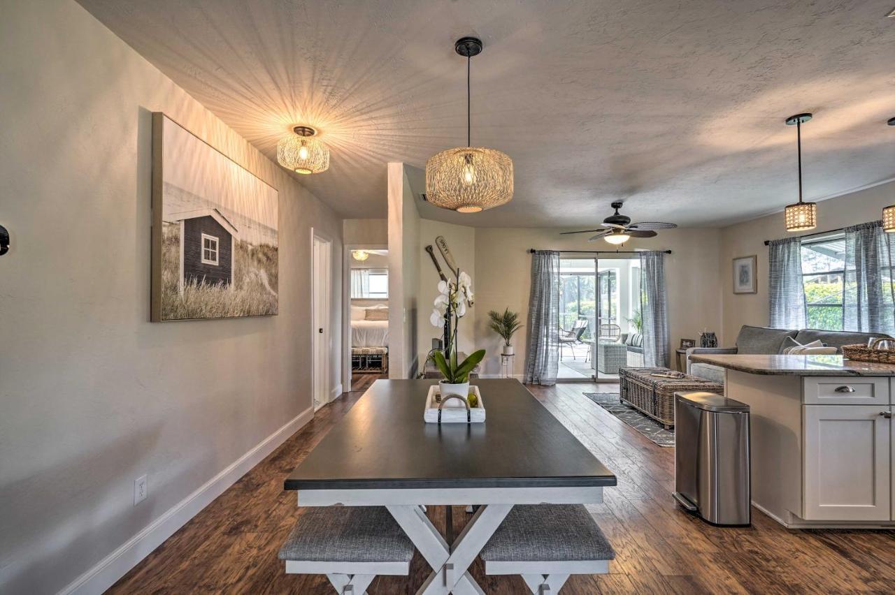 Holiday home Oasis With Screened Pool, Bike To Beach! *
