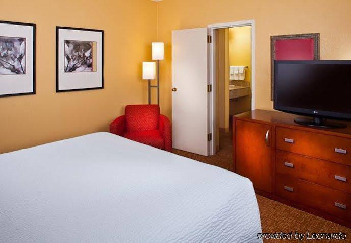 Courtyard Westshore/airport Hotel Tampa