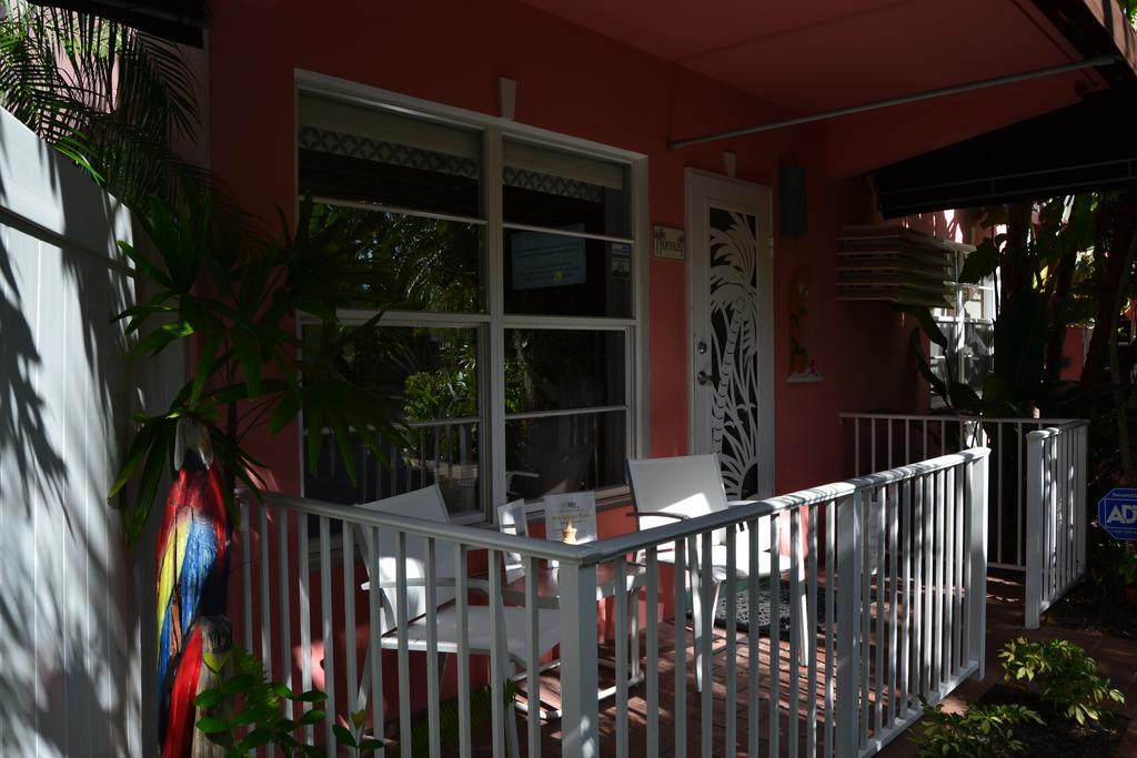 Lush Royale - All Male Gay A North Beach Village Hotel Fort Lauderdale