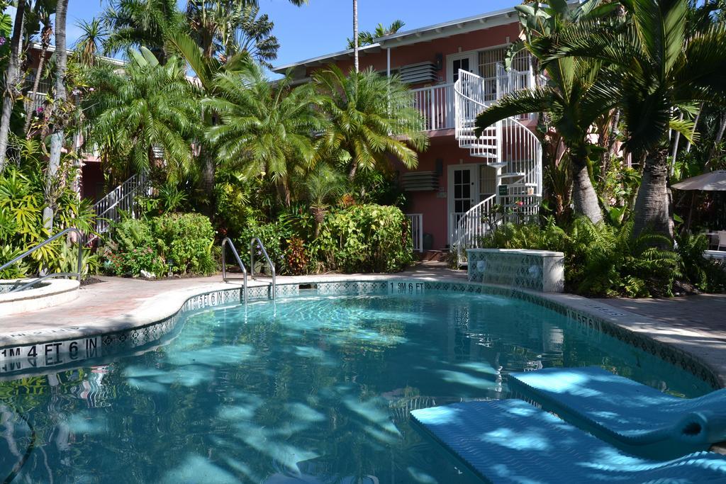 Hotel Lush Royale - All Male Gay A North Beach Village 3*