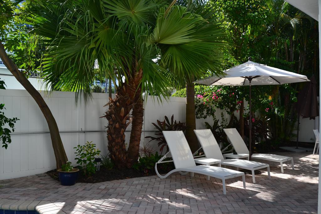 Lush Royale - All Male Gay A North Beach Village Hotel 3*