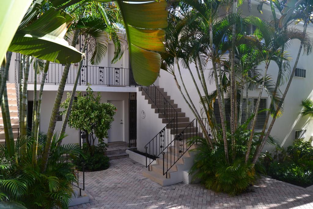 Hotel Lush Royale - All Male Gay A North Beach Village Fort Lauderdale
