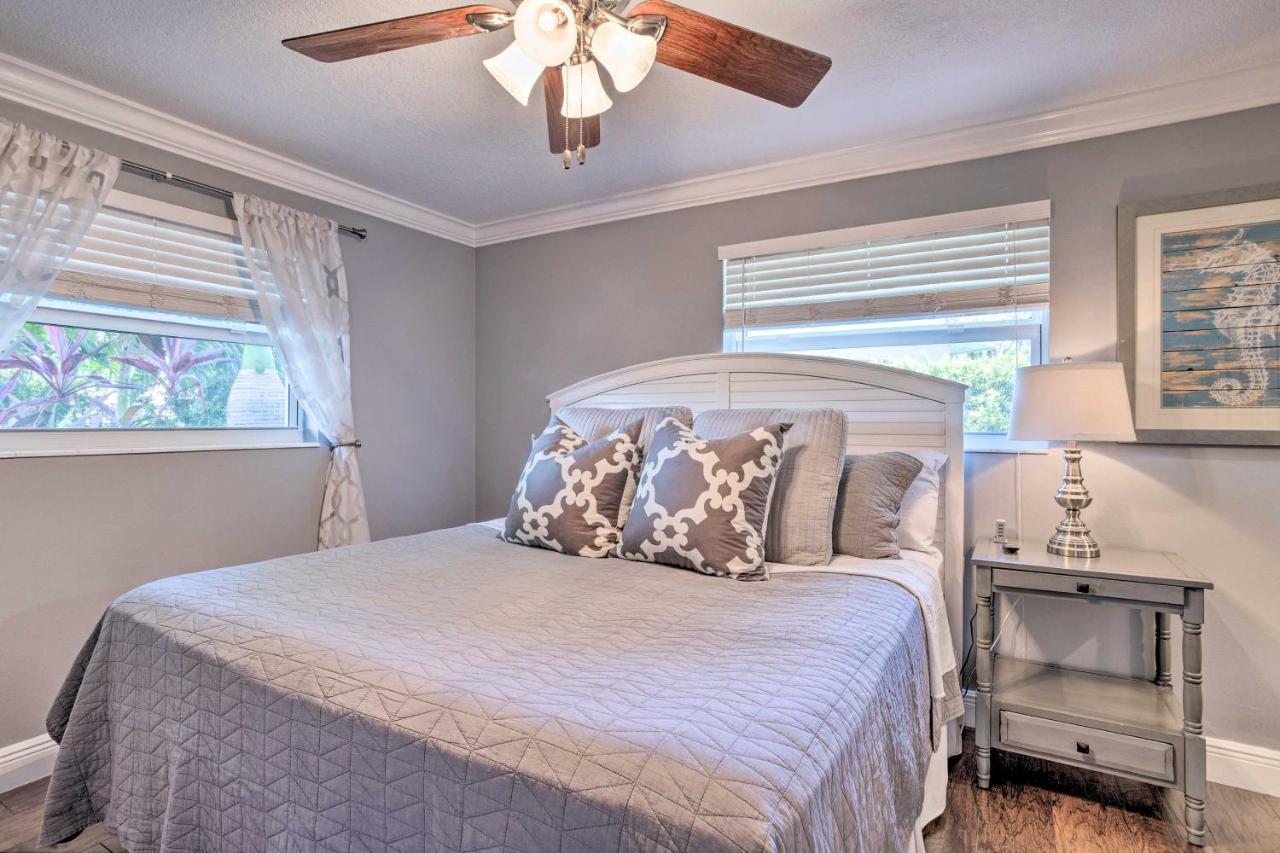 Tropical Palm Escape With Outdoor Paradise! Holiday home Palm Beach Gardens