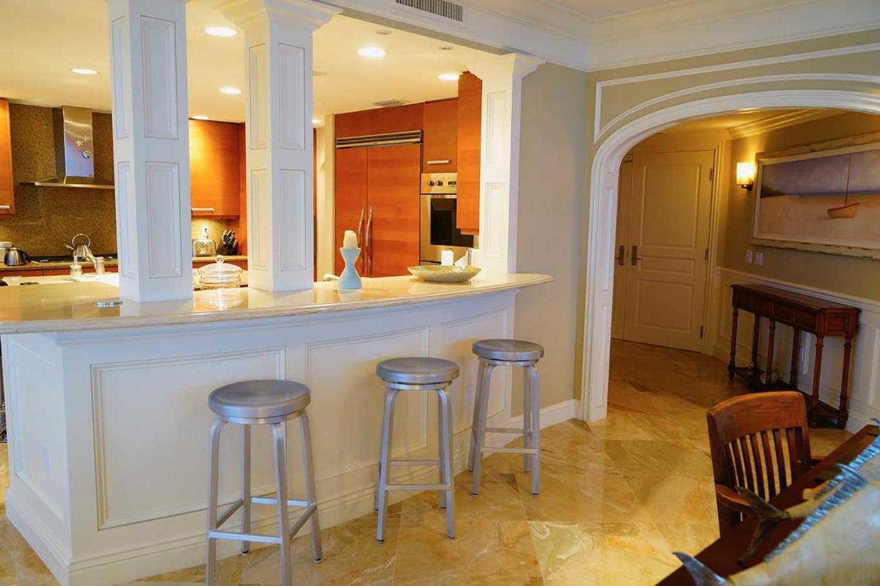 Palm Singer Island & Luxury Riviera Beach