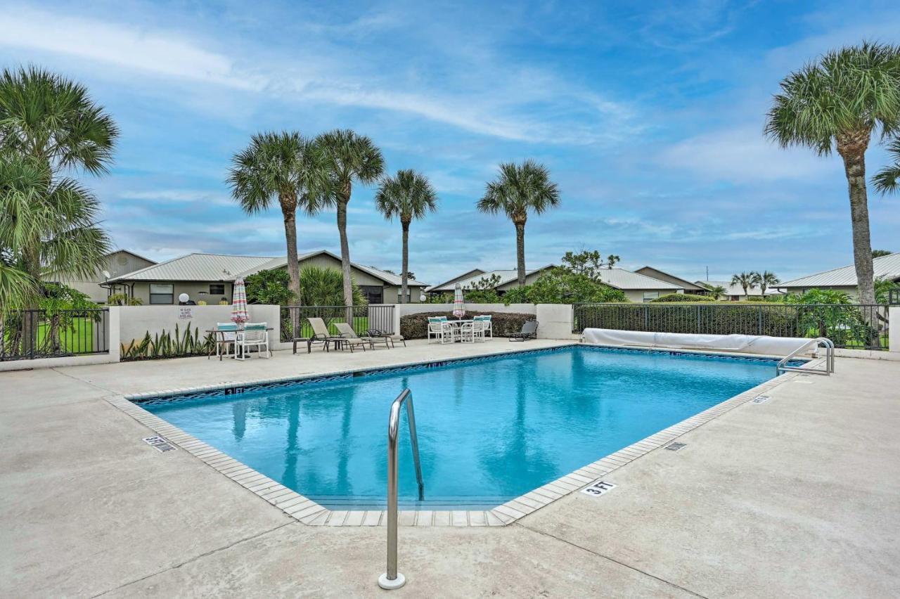 With Pool Access About 1 Mile To Golf! Sebring