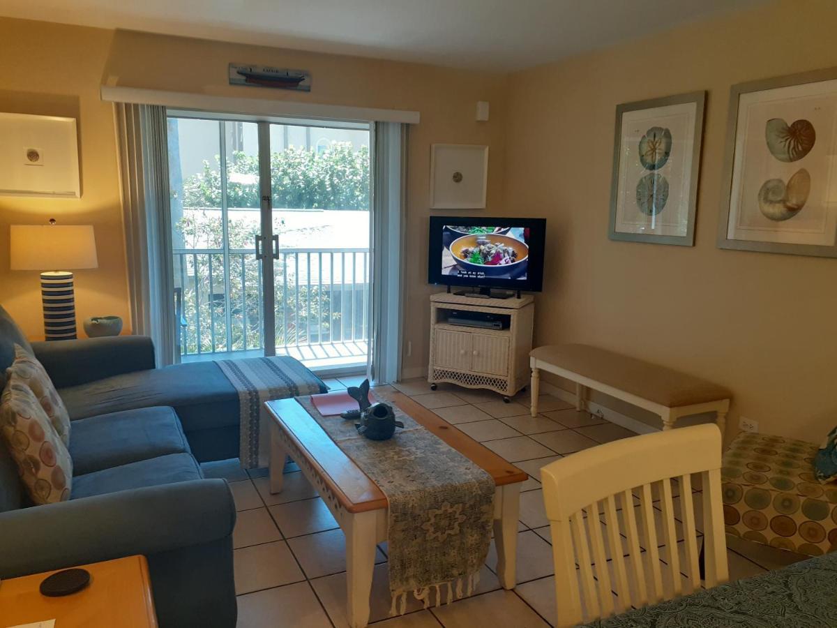Inn Turtle Crawl - Longboat Key