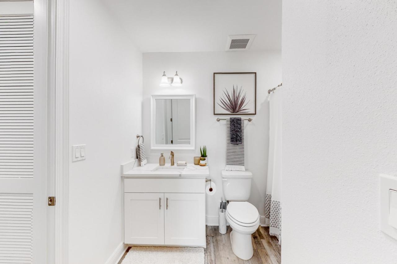 Gulf Place 214