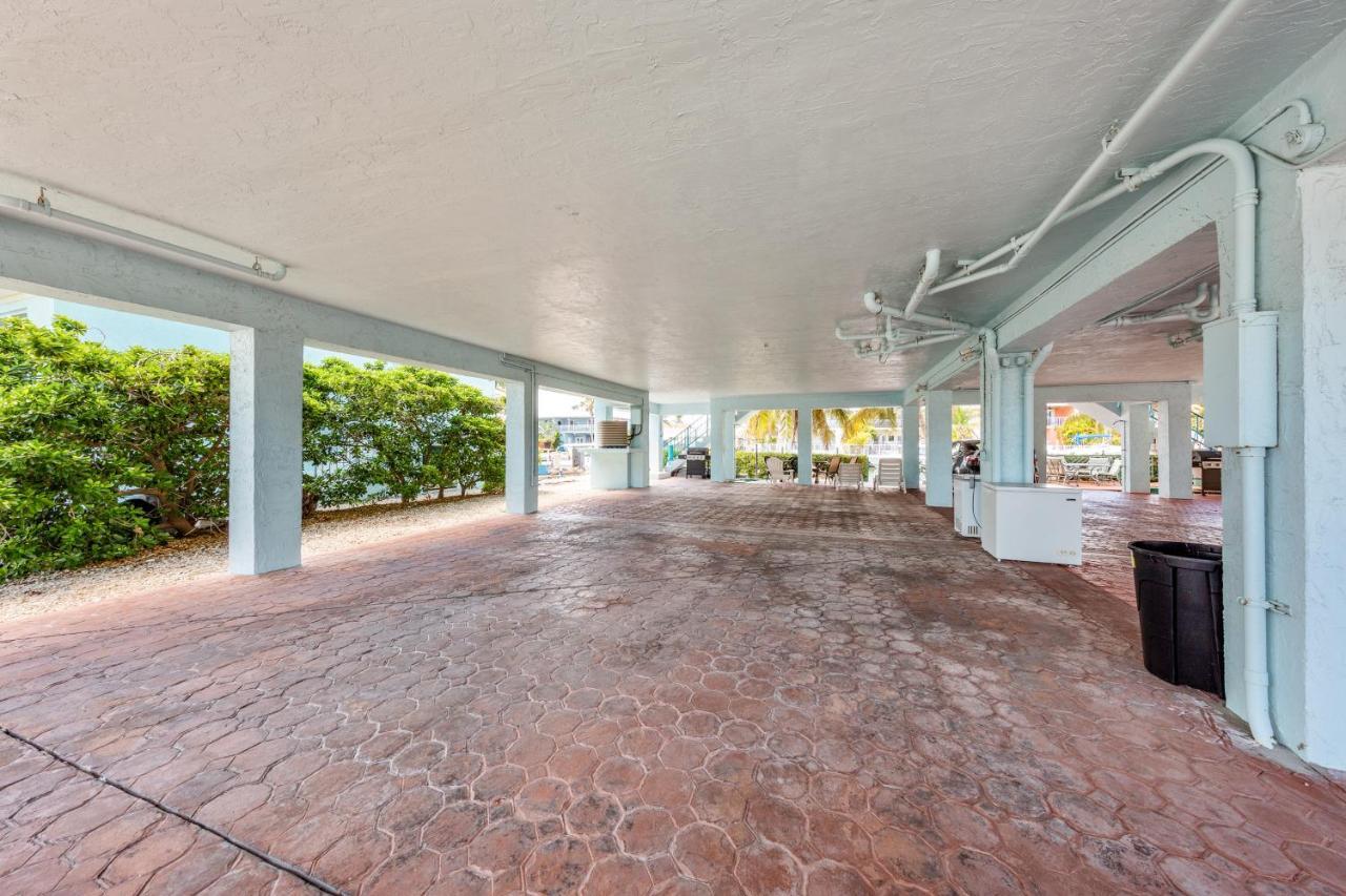 Breezy Palms & Tropical Charm * Key Colony Beach