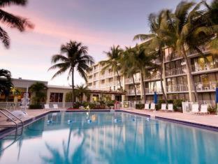 Amara Cay 4*
