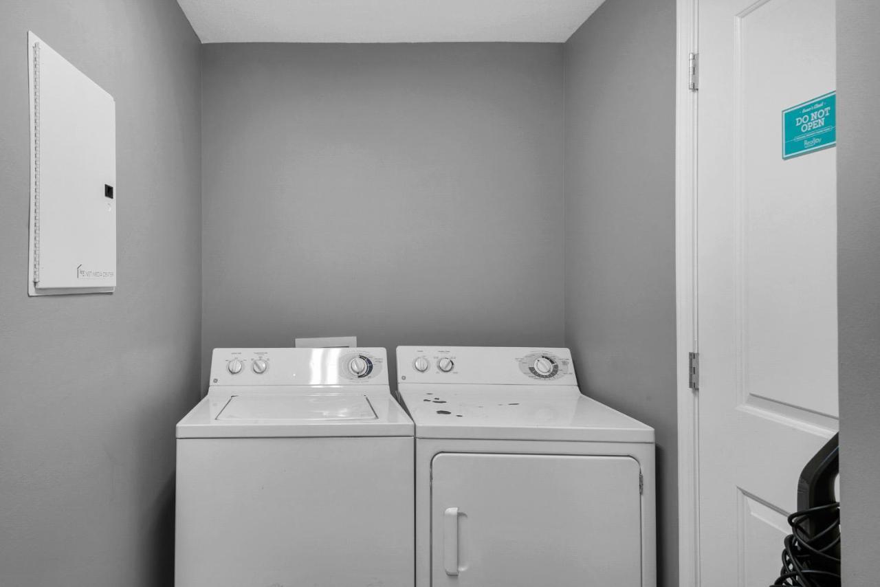Grandview East 502 *