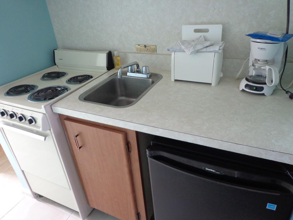 Sands Harbor And Marina Hotel 3*