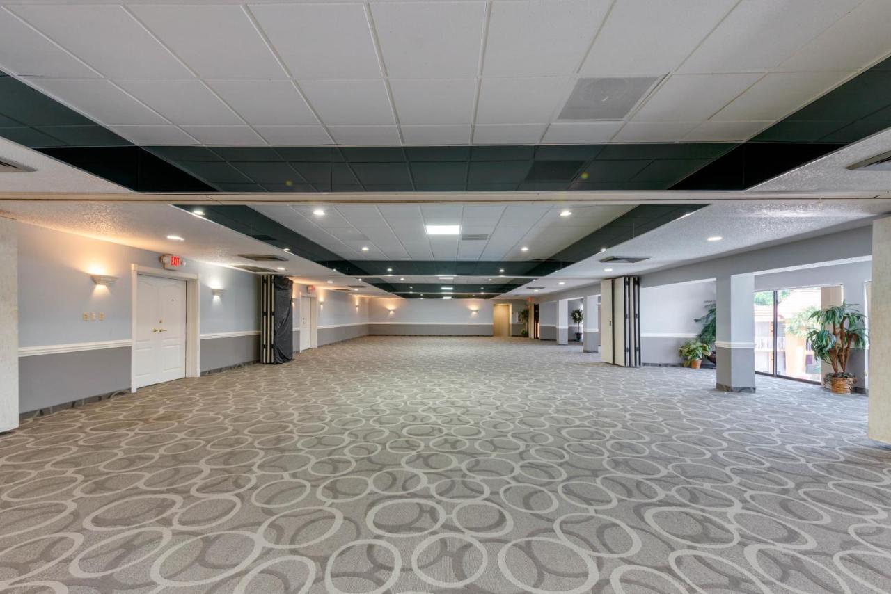 Quality & Conference Center Hotel New Port Richey