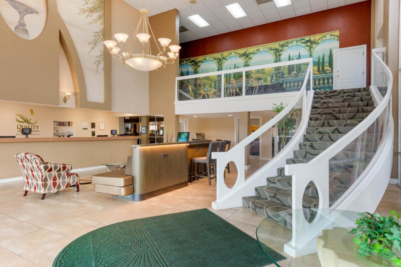 Quality & Conference Center Hotel New Port Richey