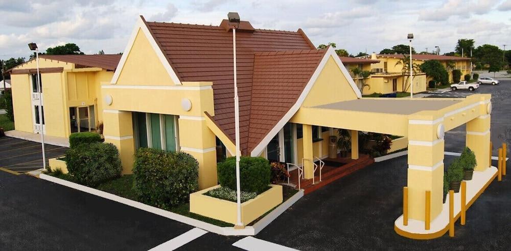 The Gateway Motel
