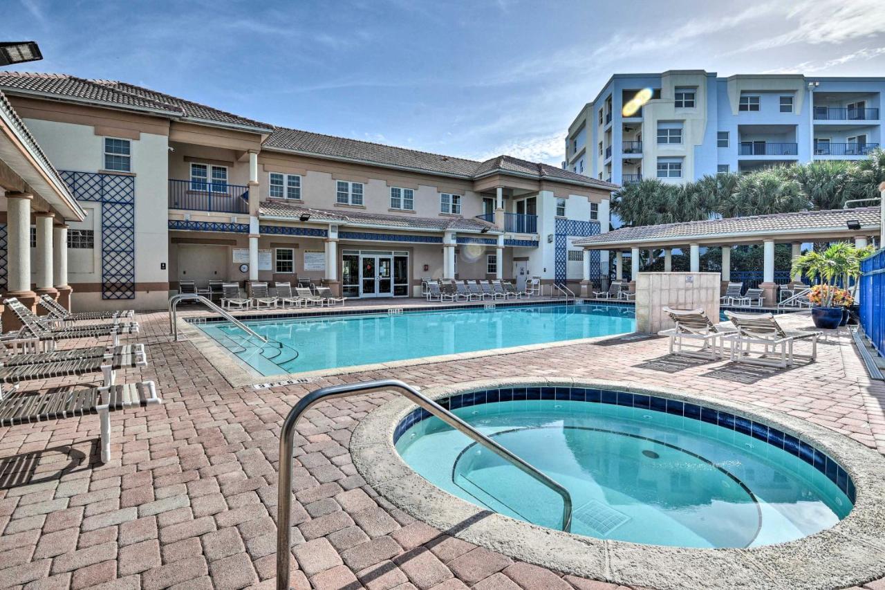 Apartment Coastal Penthouse Steps To New Smyrna Beach! *