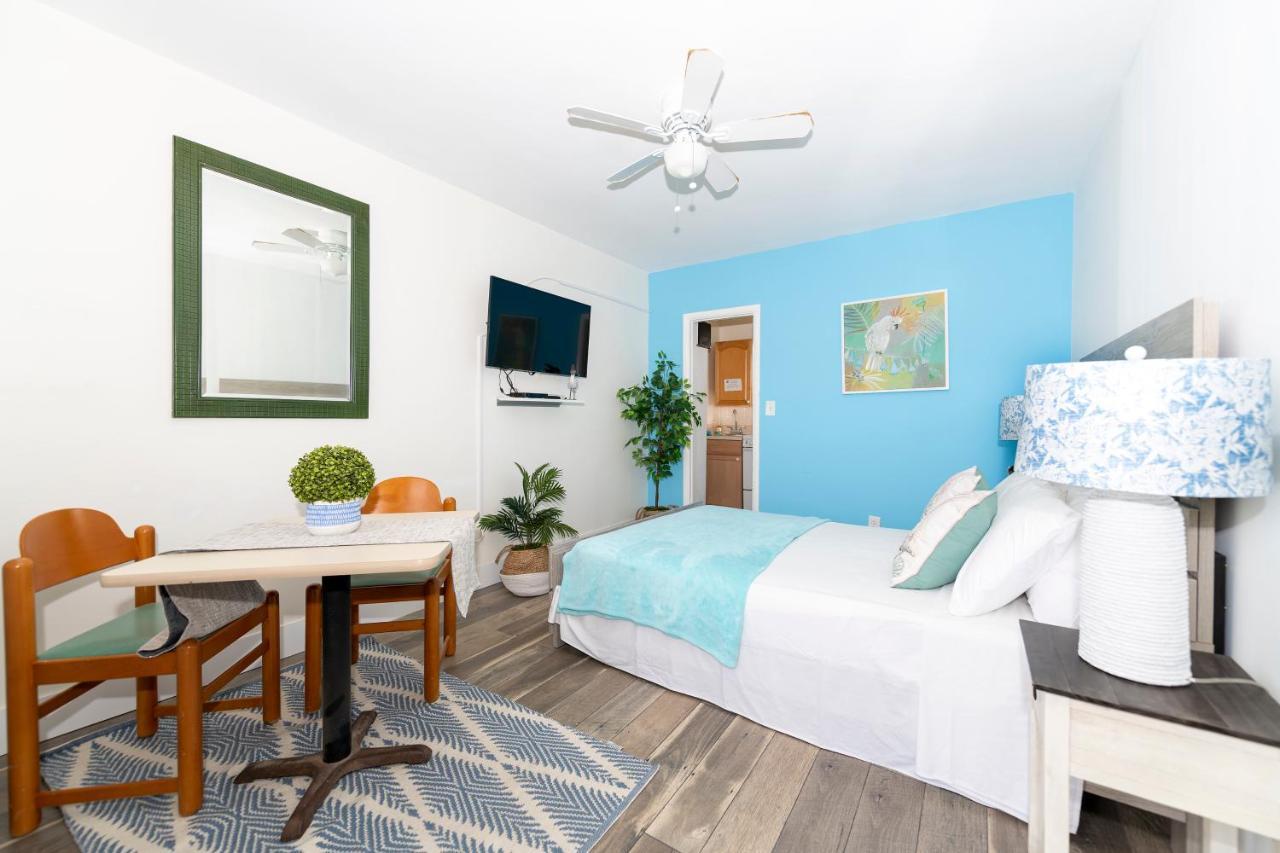 Tropic Isle & Apartment