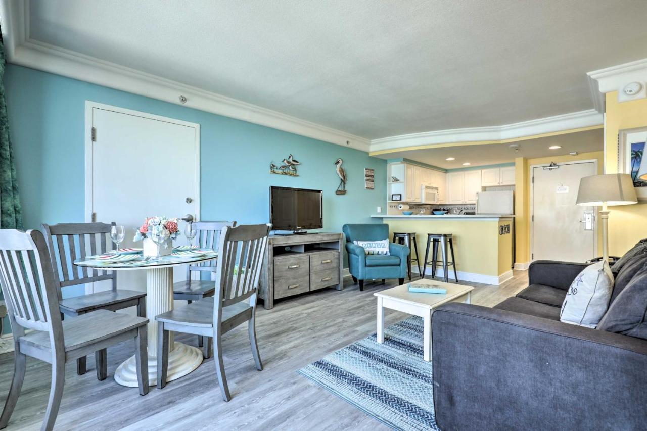 Ocean-view Daytona Retreat With Balcony Apartment