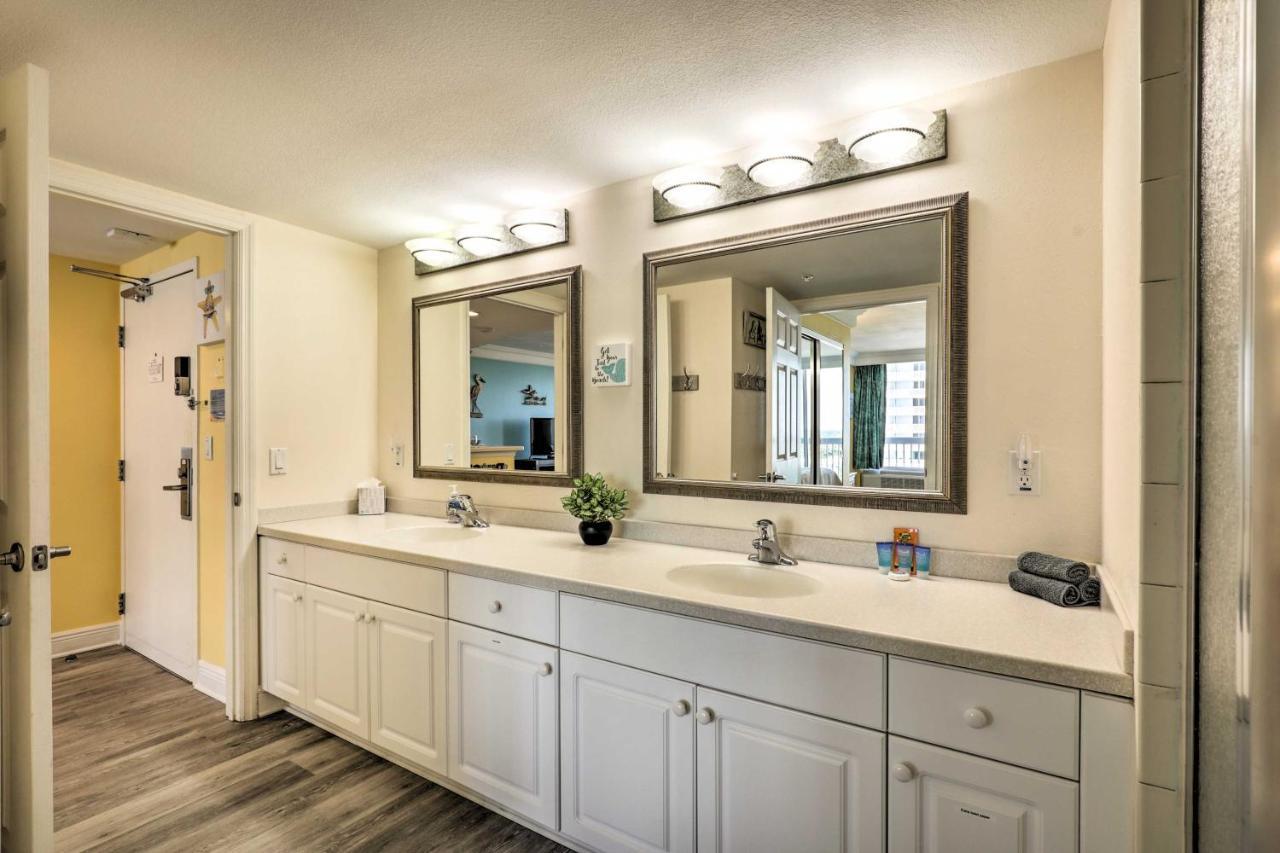 Ocean-view Daytona Retreat With Balcony * Daytona Beach