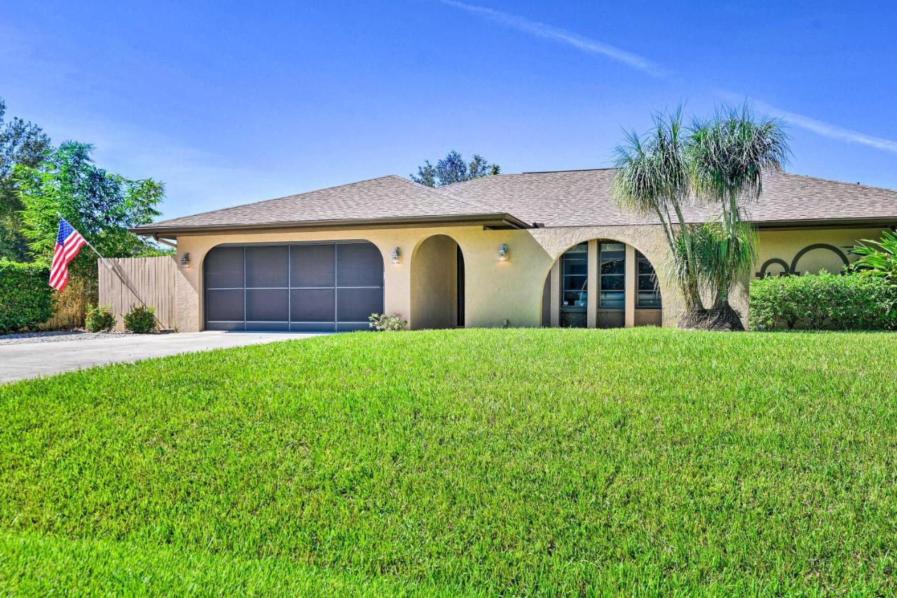 Holiday home Port Charlotte Retreat With Heated Pool And Spa!