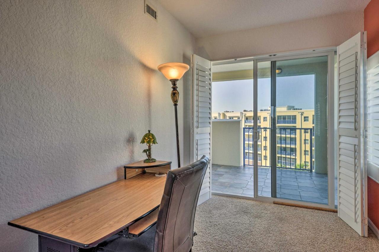 Apartment Coastal Penthouse Steps To New Smyrna Beach! *