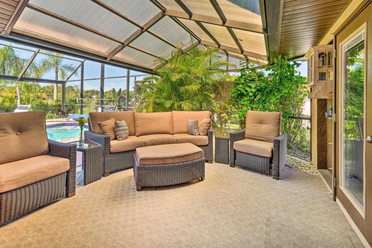 Port Charlotte Retreat With Heated Pool And Spa! Holiday home