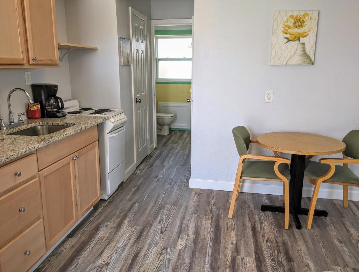 Johns Pass Motel 2*