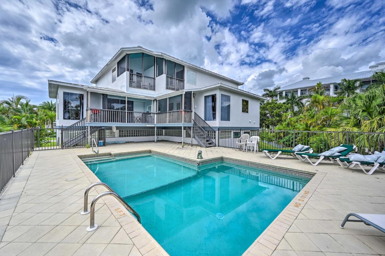 Waterfront House With Shared Dock! Marco Island