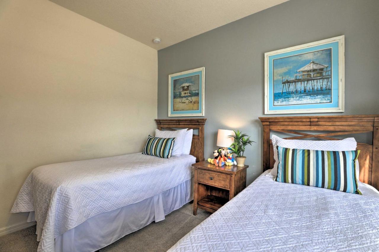 Holiday home Lucaya Village Townhome With Pool, 6 Mi To Disney!