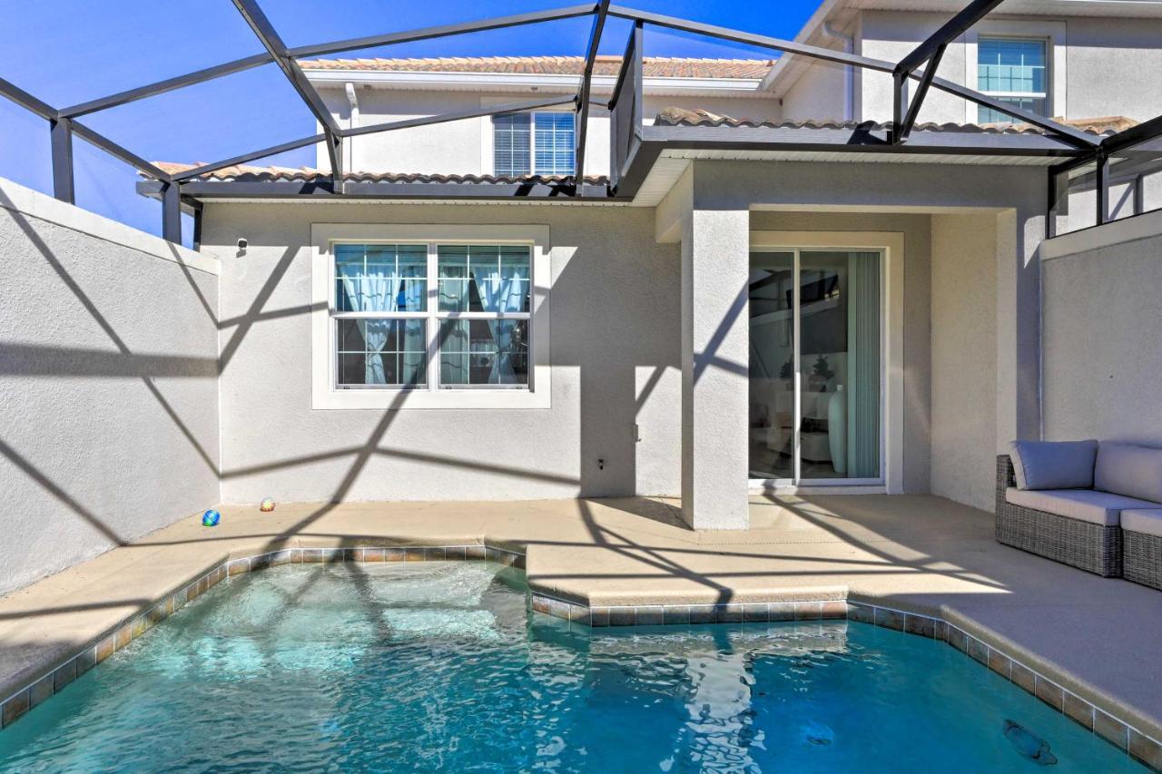 With Pool - 9 Mi To Disney! Holiday home *