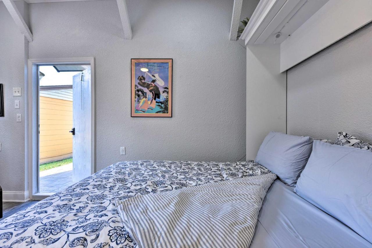 Cozy - 10 Miles To Downtown! Jacksonville