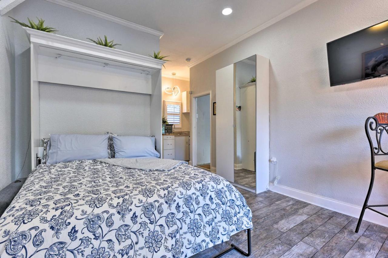 Cozy - 10 Miles To Downtown! Apartment Jacksonville