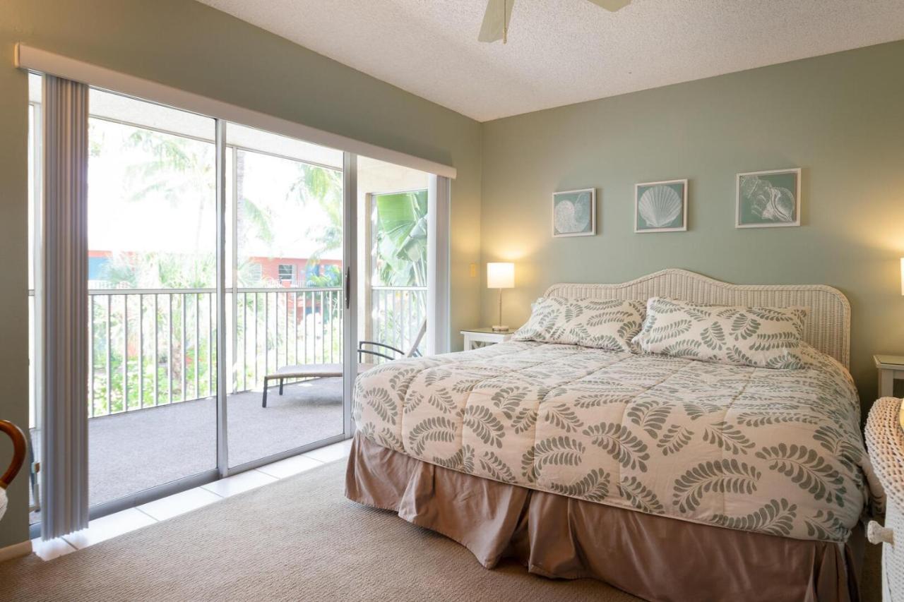 Siesta On The Beach Unit 106 Sanibel
