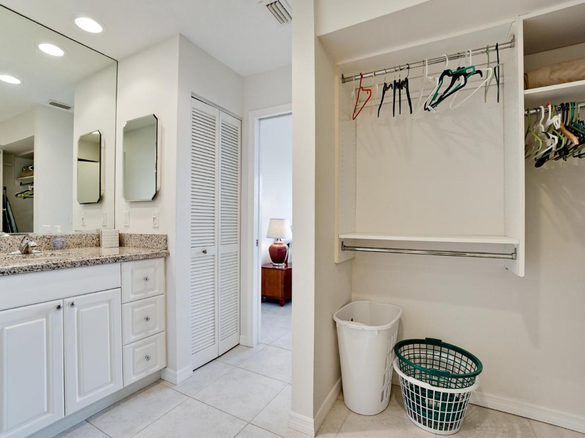 Our House At The Beach 222, Sleeps 4, 2 Bedroom, Tennis, Heated Pool Apartment *