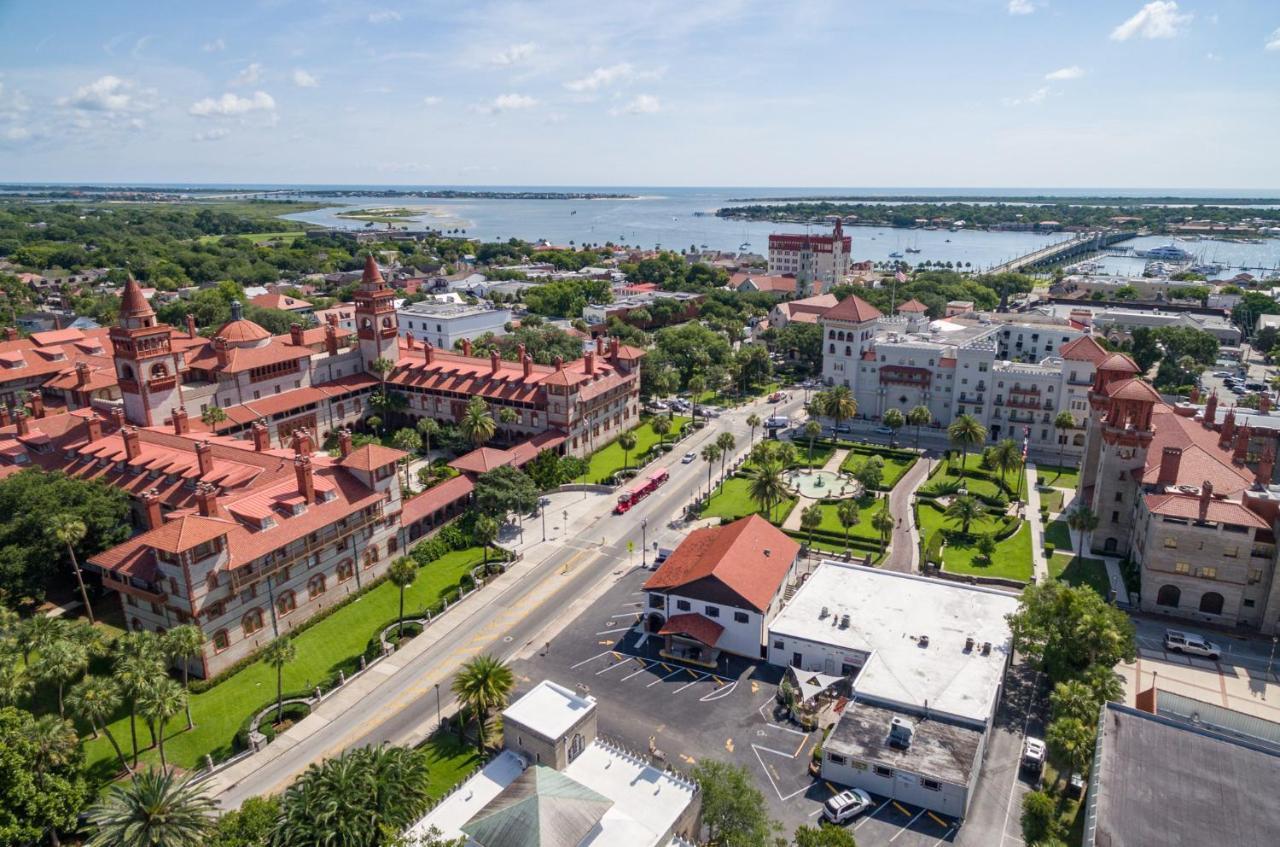Ocean Village Club N14