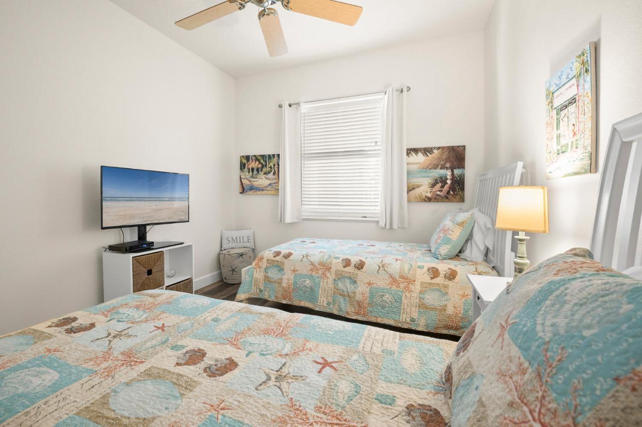 1032 Cinnamon Apartment