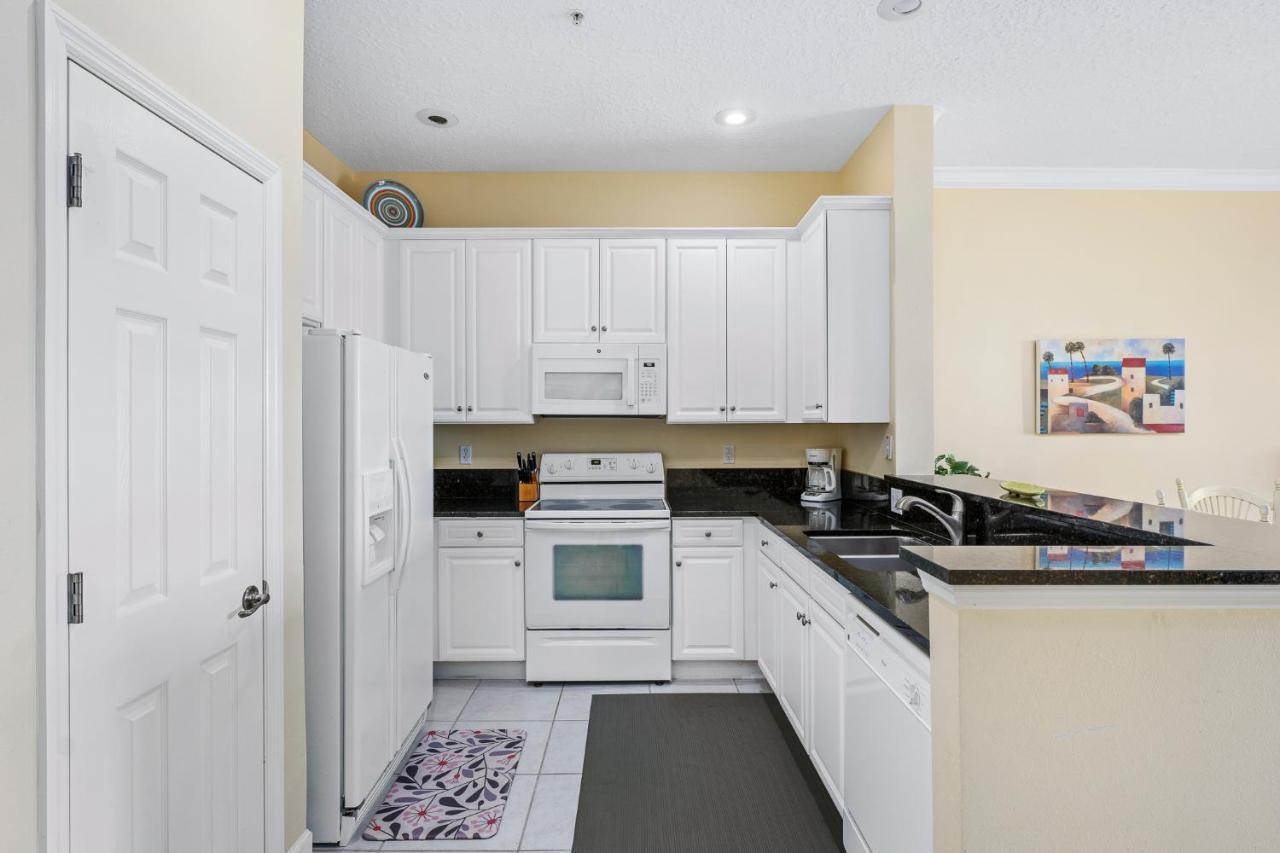 Apartment 1033 Cinnamon *
