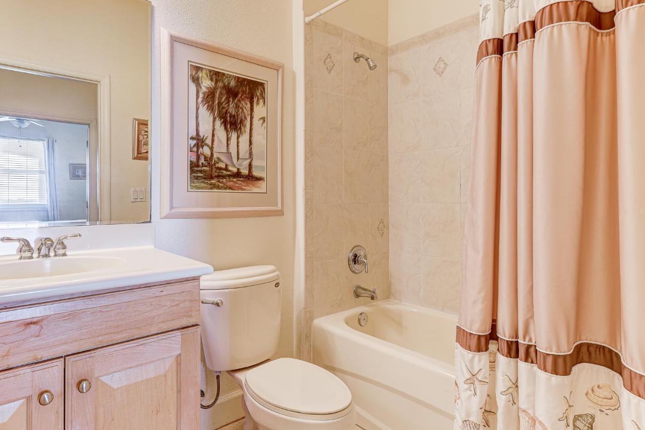 862 Cinnamon Apartment *