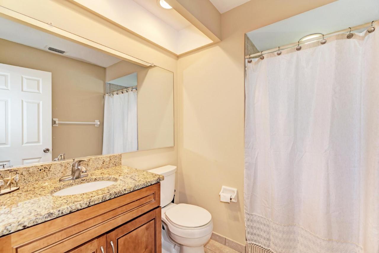 Village Des Pins 3645, 2 Bedrooms, Pool Access, Wifi, Hot Tub, Sleeps 4 Holiday home Sarasota