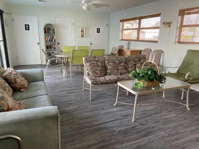 Resort Tuckaway Shores Melbourne