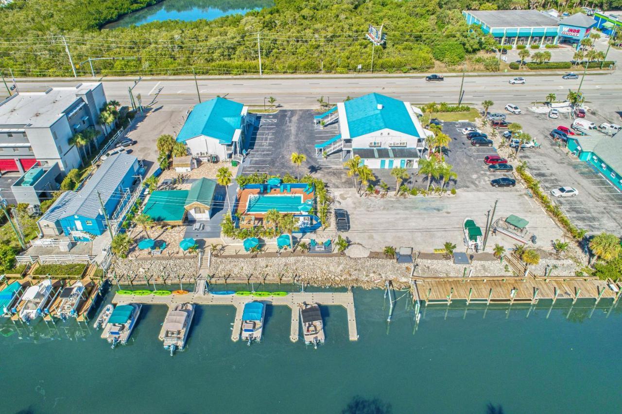 Latitude 26 Waterfront And Marina Motel 3*