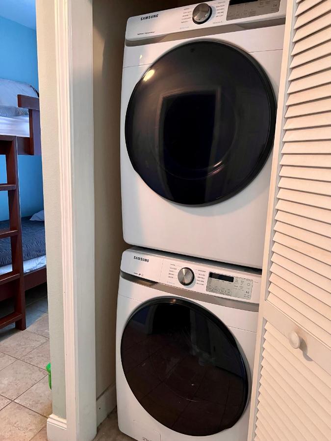 Laketown Wharf! Sleeps 9 - Condo, Stunning Ocean Views! By Dolce Getaways Pcb Holiday home *